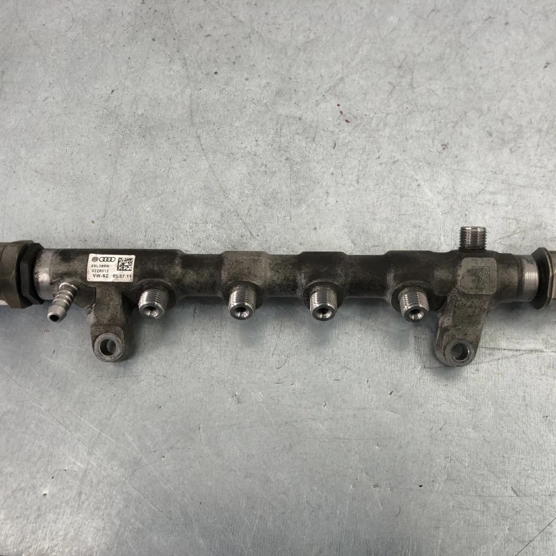 Rampa injectoare cu senzor / Volkswagen Passat B7 2012 / Motor, racire si evacuare