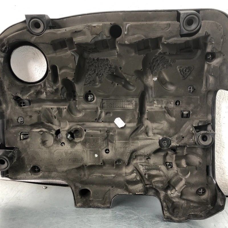 Capac motor / Volkswagen Passat B7 2012 / Motor, racire si evacuare