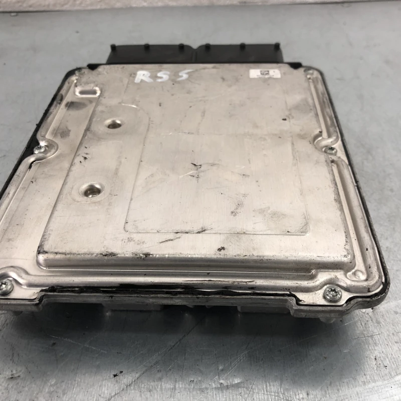 Calculator motor ecu / Audi RS5 8T 2011 / Audio si electronice