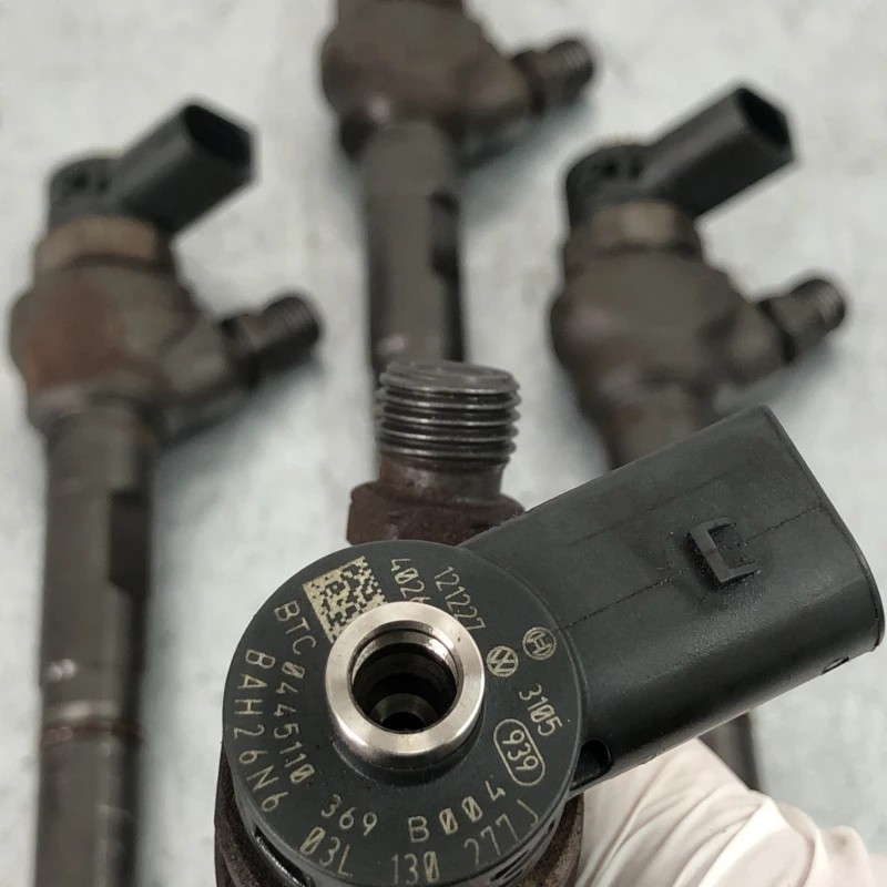 Injector / Volkswagen Passat B7 2013 / Motor, racire si evacuare