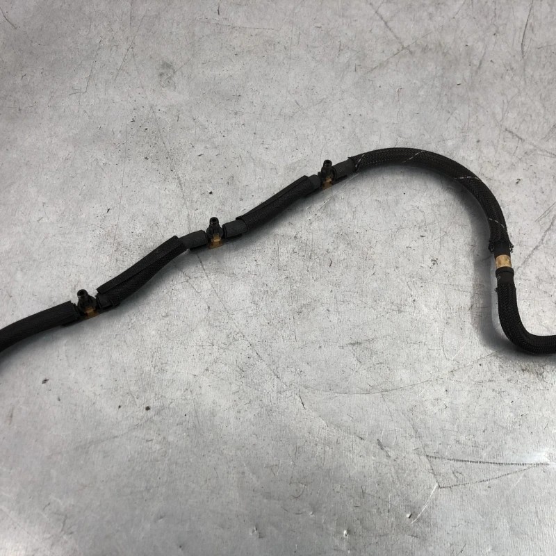 Furtun retur injectoare / Volkswagen Passat B7 2013 / Motor, racire si evacuare