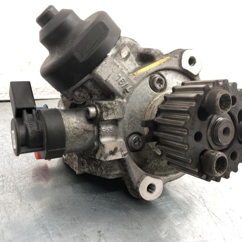 Pompa de injectie inalte Volkswagen Passat B7 2013