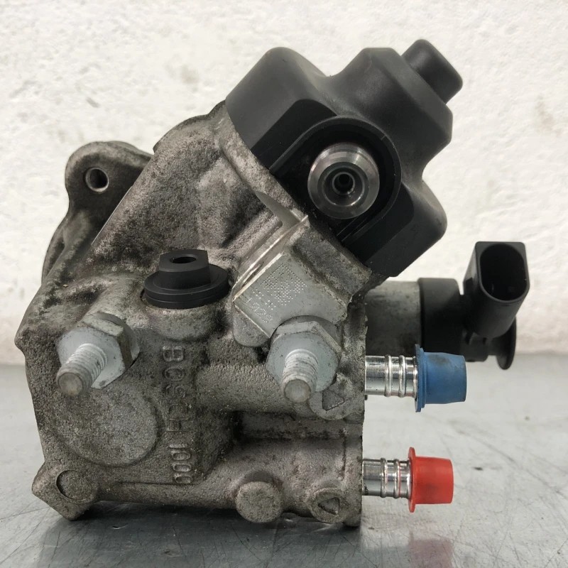 Pompa de injectie inalte / Volkswagen Passat B7 2013 / Motor, racire si evacuare