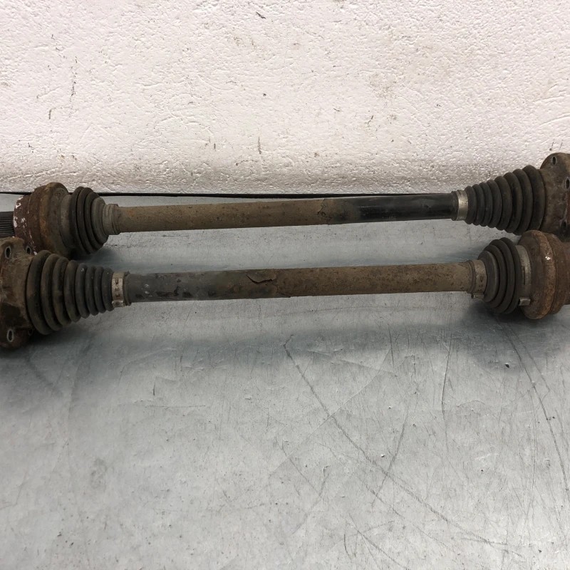 Planetara Spate Volkswagen Passat B7 2013
