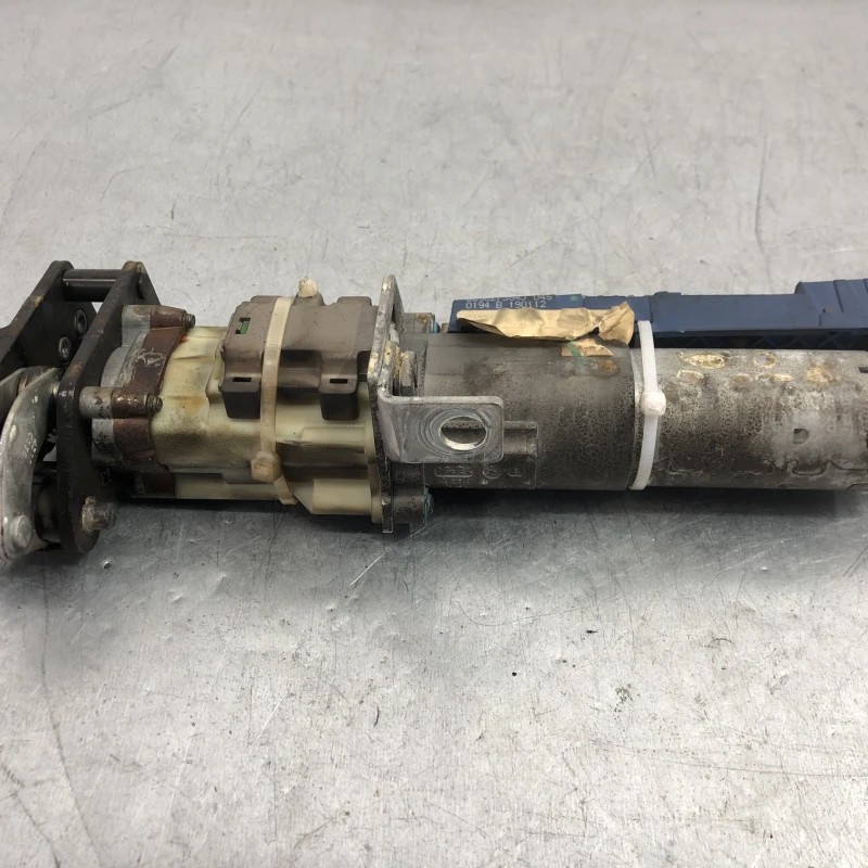 Motoras Haion Electric dreapta / Volkswagen Passat B7 2013 / Caroserie, oglinzi si faruri