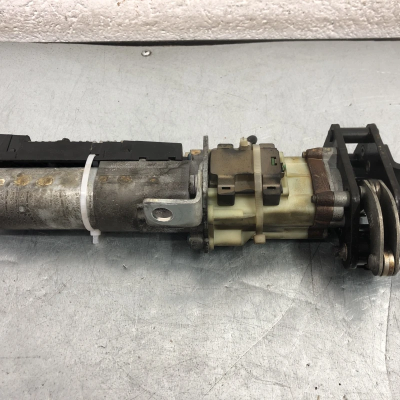Motoras Haion Electric Stanga / Volkswagen Passat B7 2013 / Caroserie, oglinzi si faruri