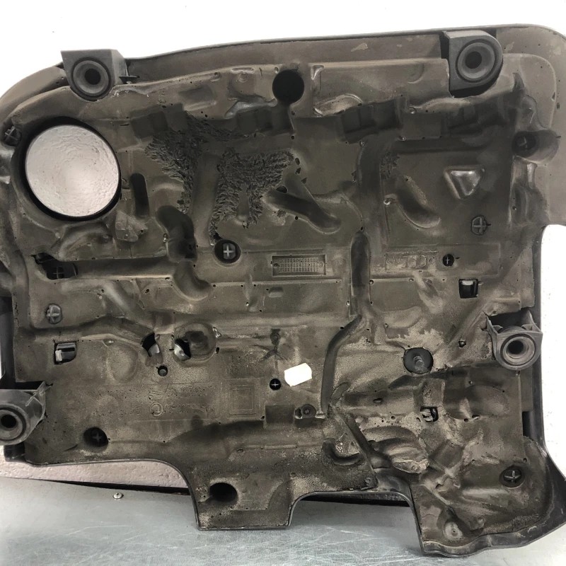 Capac motor / Volkswagen Passat B7 2013 / Motor, racire si evacuare