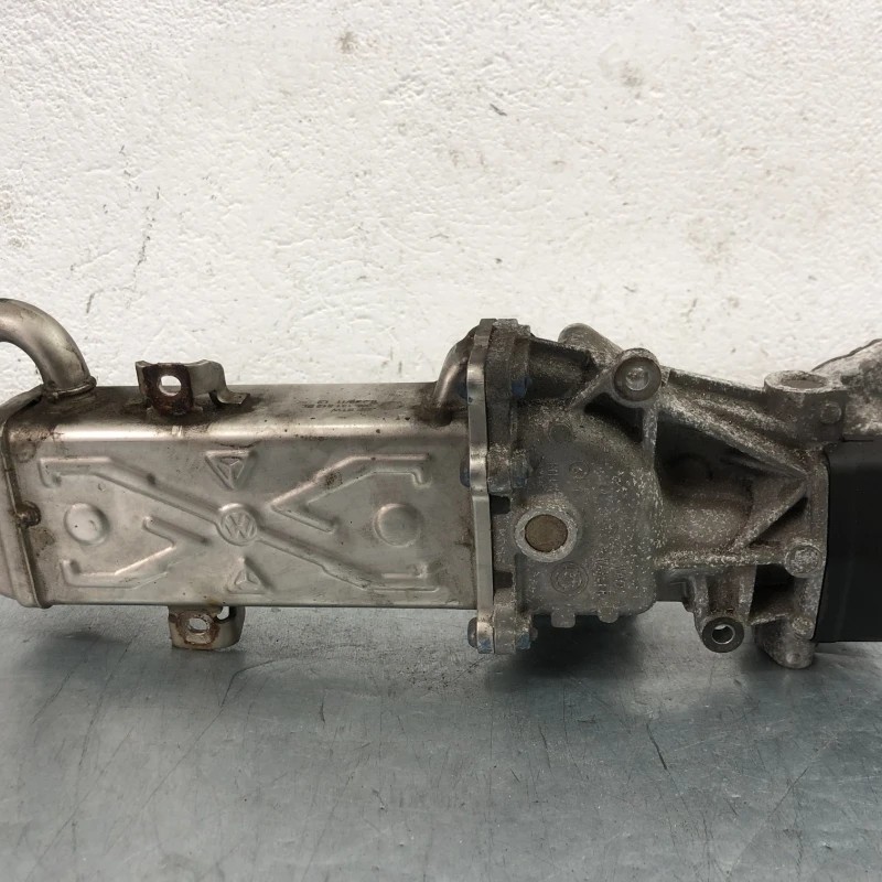 Racitor gaze egr / Volkswagen Passat B7 2013 / Motor, racire si evacuare