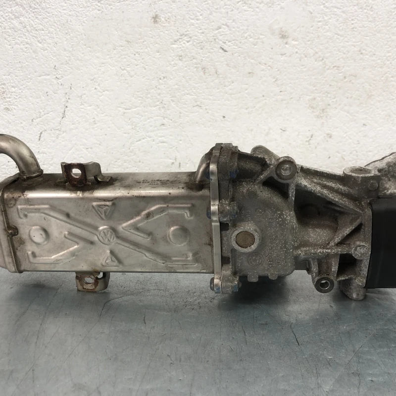 Racitor gaze egr / Volkswagen Passat B7 2013 / Motor, racire si evacuare