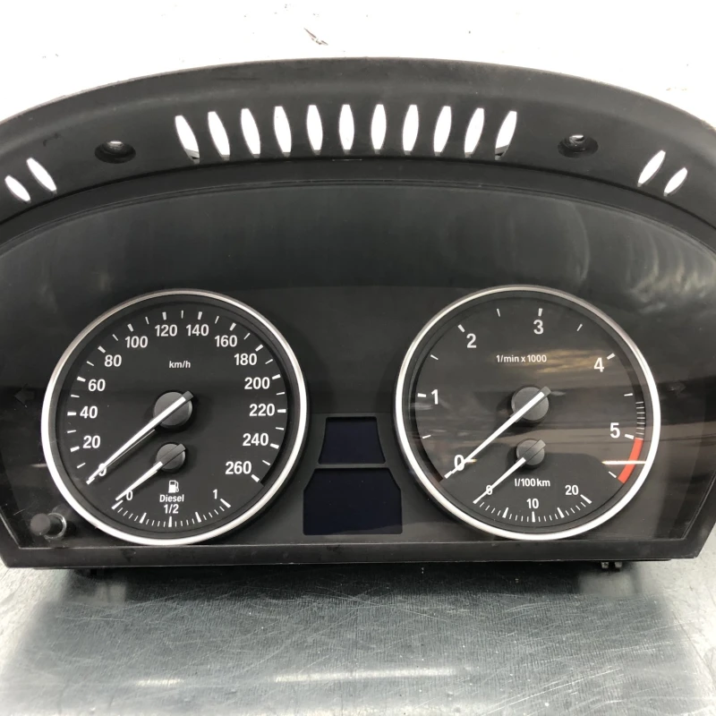 Ceas bord / BMW X5 E70 2012 / Audio si electronice