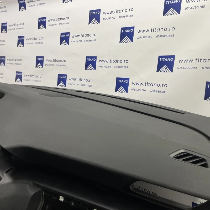 Plansa bord / Peugeot 5008 5008 2020 / Interior