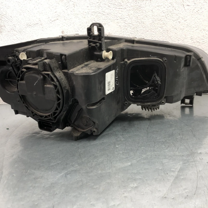 Far stanga xenon / BMW X5 E70 2012 / Caroserie, oglinzi si faruri