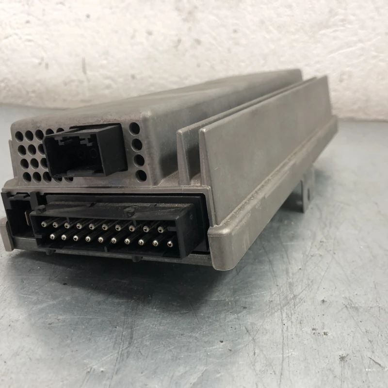 Amplificator audio HI FI BMW 