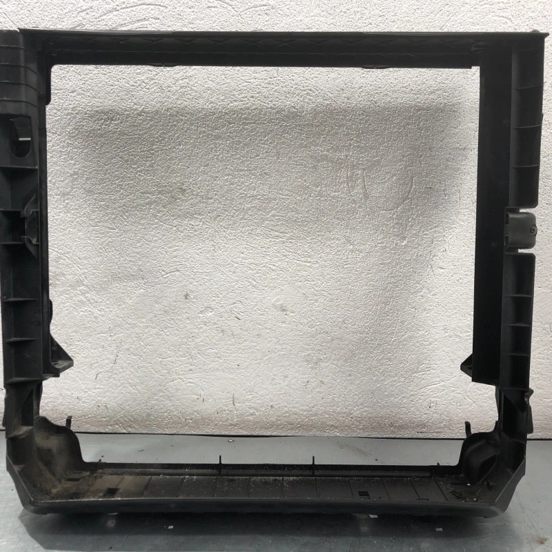 Carcasa radiator / BMW X5 E70 LCI 2012 / Caroserie, oglinzi si faruri