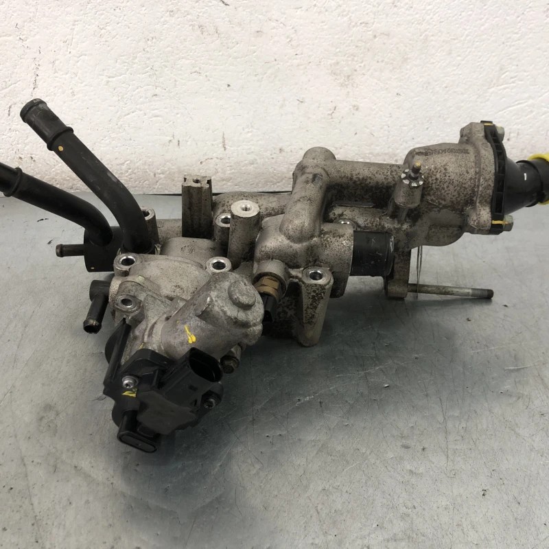 Racitor gaze egr / Hyundai Santa Fe Santa Fe 2012 / Motor, racire si evacuare