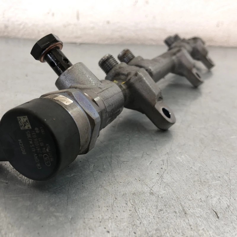 Rampa injectoare cu senzor / Hyundai Santa Fe Santa Fe 2012 / Motor, racire si evacuare