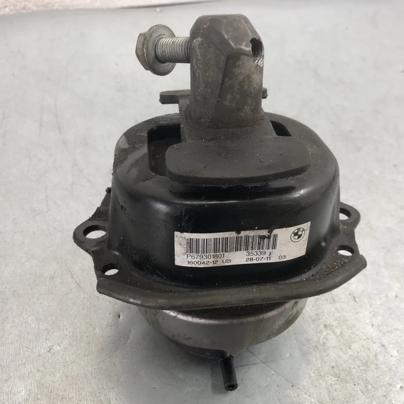 Suport tampon motor dreapta / BMW X5 E70 2012 / Motor, racire si evacuare