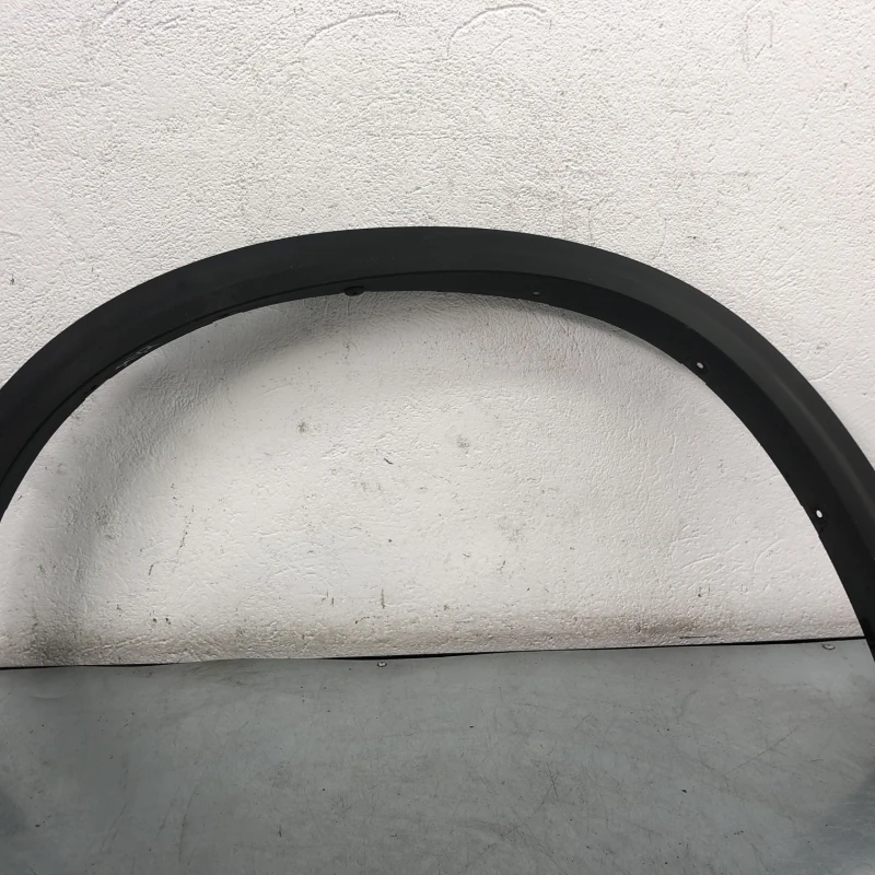 Ornament aripa stanga fata BMW 