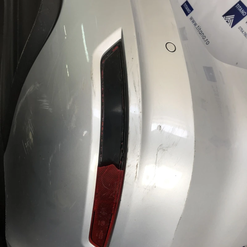 Bara spate / Volkswagen Sharan 7N 2013 / Caroserie, oglinzi si faruri