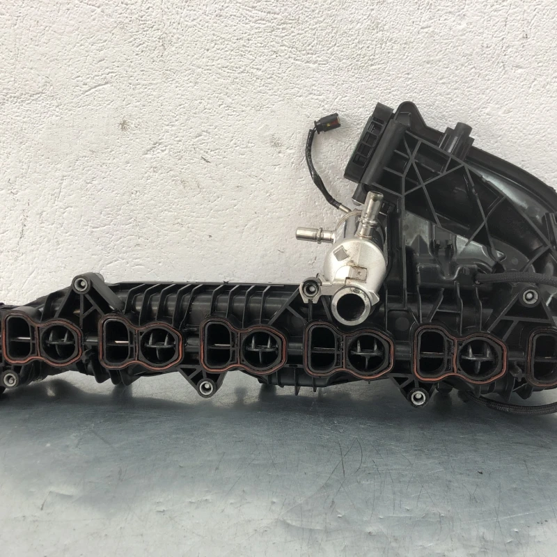 Galerie de admisie / BMW X5 E70 2012 / Motor, racire si evacuare