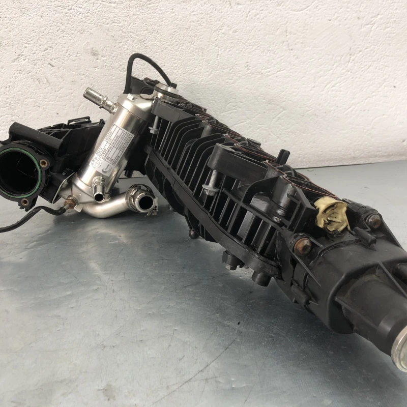 Galerie de admisie / BMW X5 E70 2012 / Motor, racire si evacuare