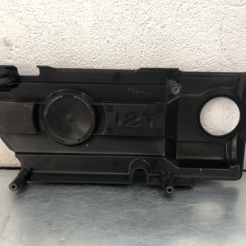 Capac motor / Volkswagen Golf MK6 2011 / Motor, racire si evacuare