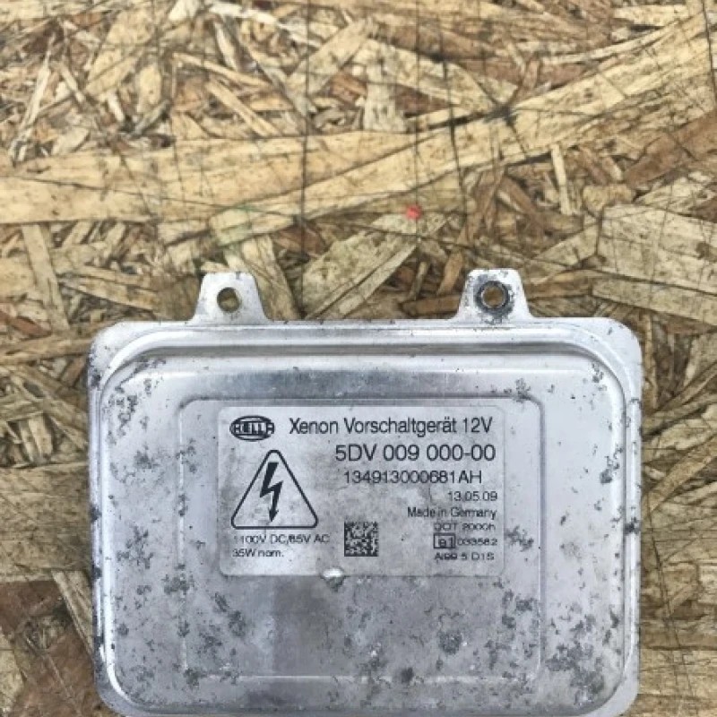 Balast droser xenon / Skoda Superb II 3T 2012 / Caroserie, oglinzi si faruri