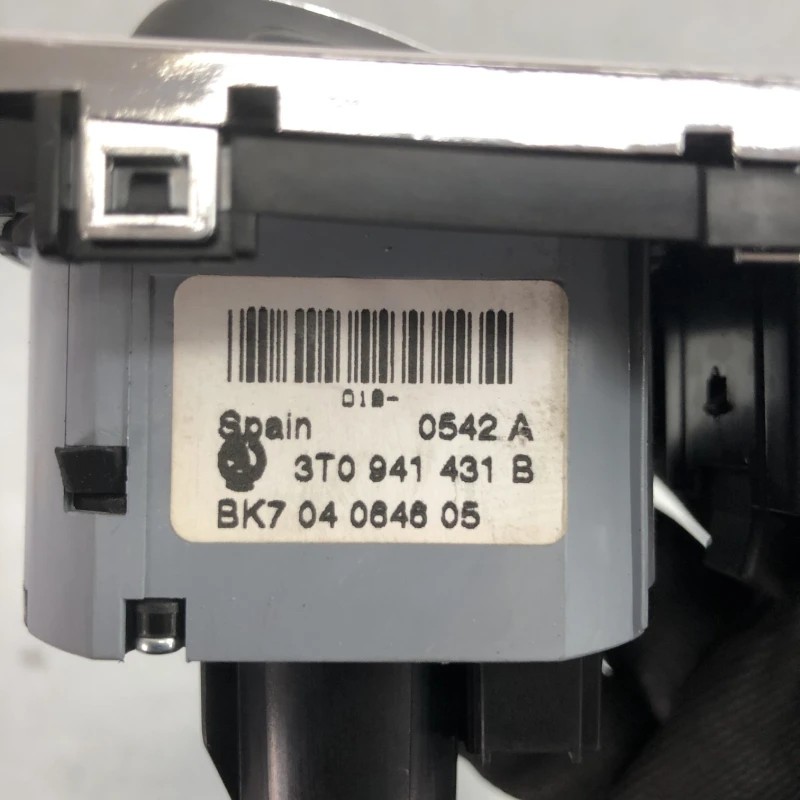 Bloc lumini / Skoda Superb II 3T 2012 / Interior