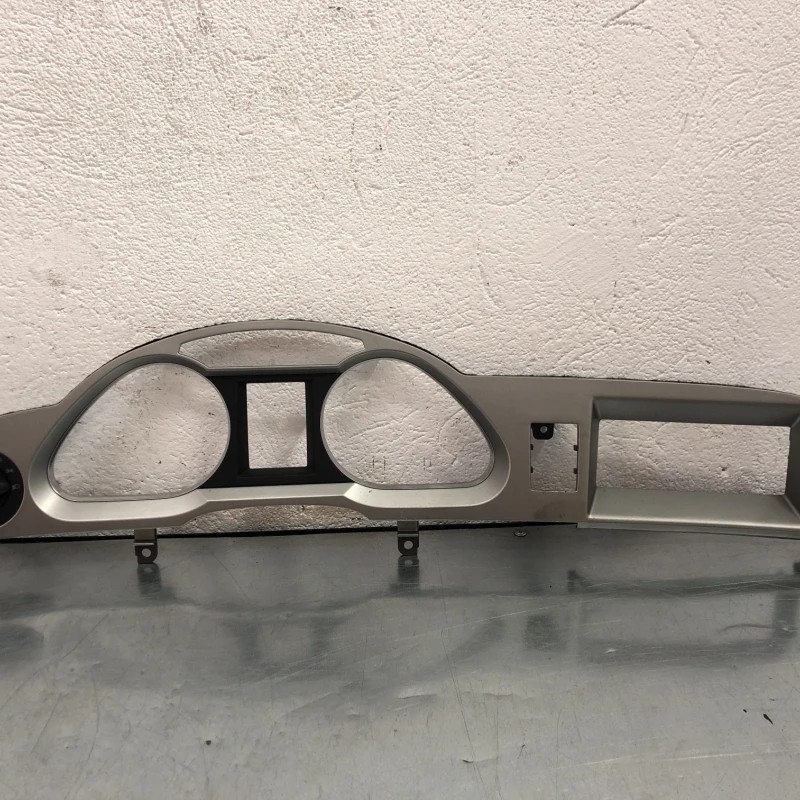 Ornament trim ceas bord Audi A6 C6 2008