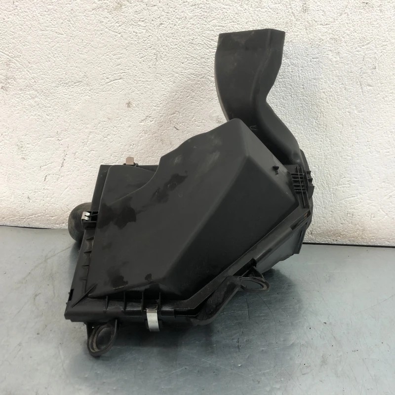 Carcasa filtru aer / BMW Seria 1 E87 LCI 2011 / Motor, racire si evacuare