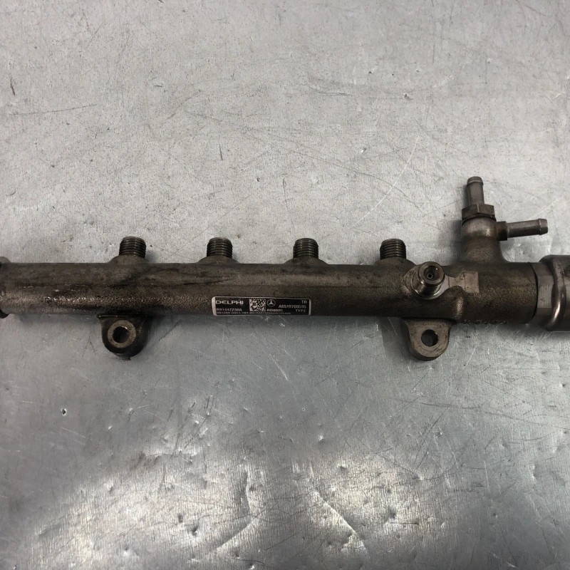 Rampa injectoare cu senzor Mercedes-Benz E Class W212 2010