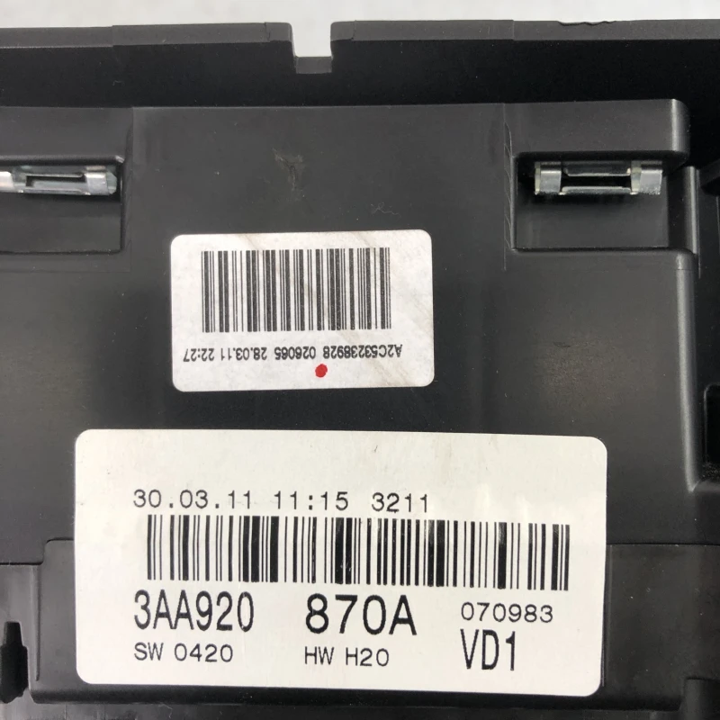 Ceas bord / Volkswagen Passat B6 2010 / Audio si electronice