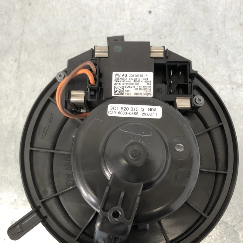 Ventilator aeroterma bord / Volkswagen Passat B7 2011 / Climatizare