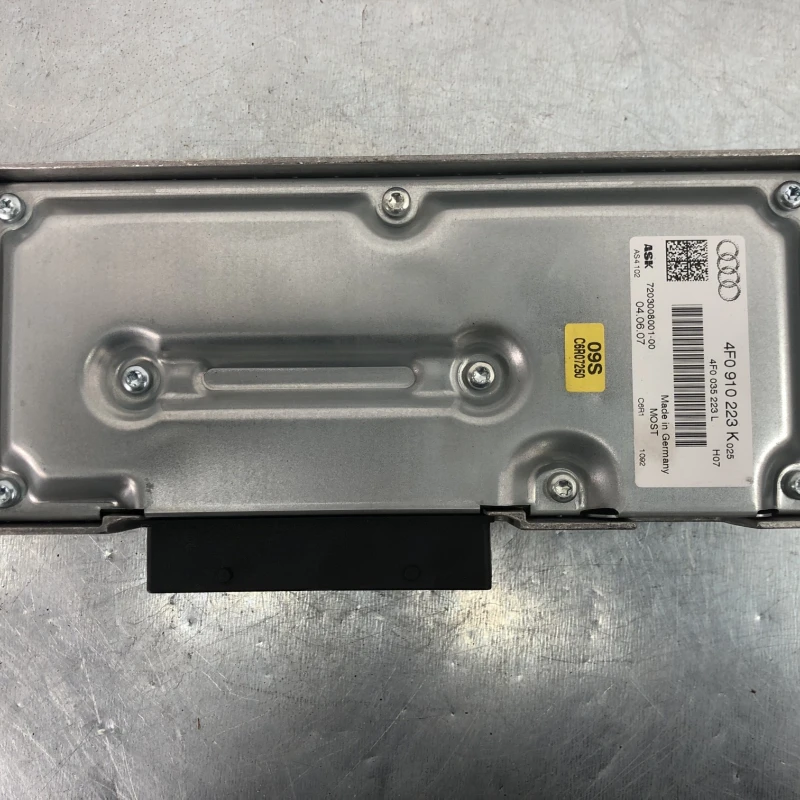 Amplificator audio Audi 