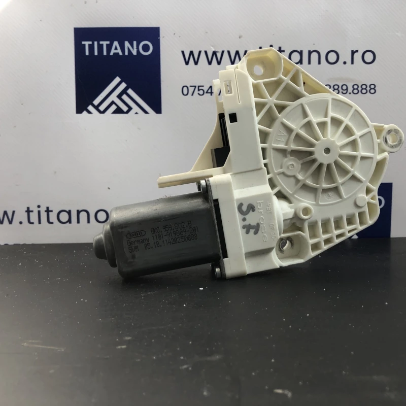 Motoras geam stanga fata / Seat Alhambra 7N 2012 / Audio si electronice