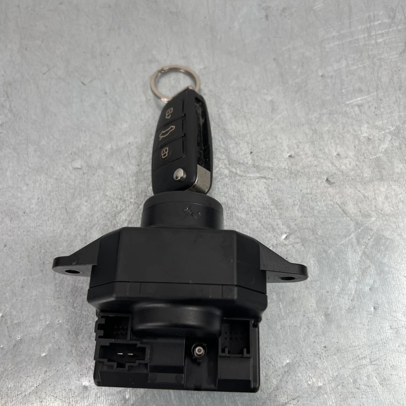 Contact cu cheie / Audi A6 C6 2008 / Interior