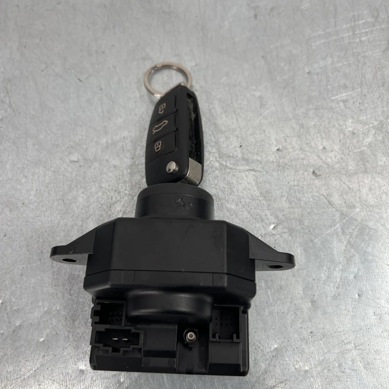Contact cu cheie / Audi A6 C6 2008 / Interior