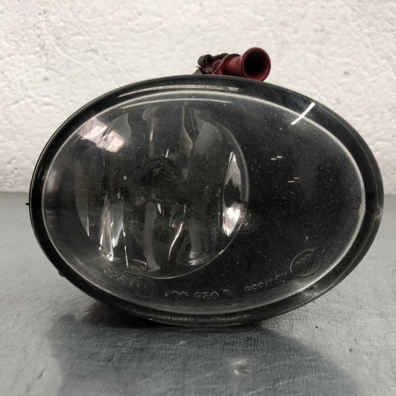 Proiector stanga / Volkswagen Golf MK6 2011 / Caroserie, oglinzi si faruri