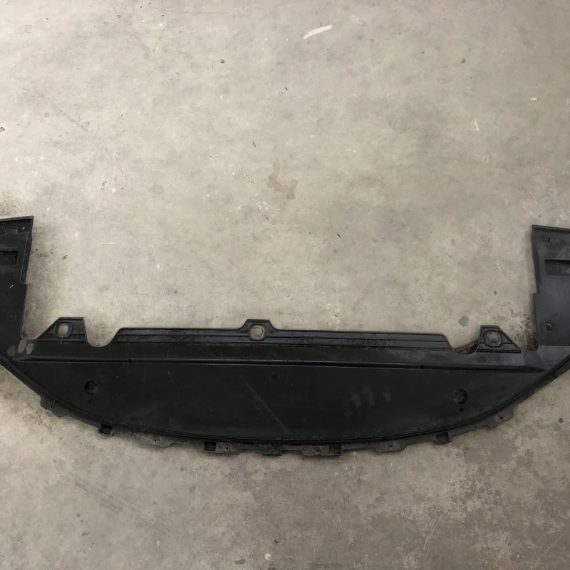 Scut radiatoare / Volvo V70 V70 2010 / Caroserie, oglinzi si faruri