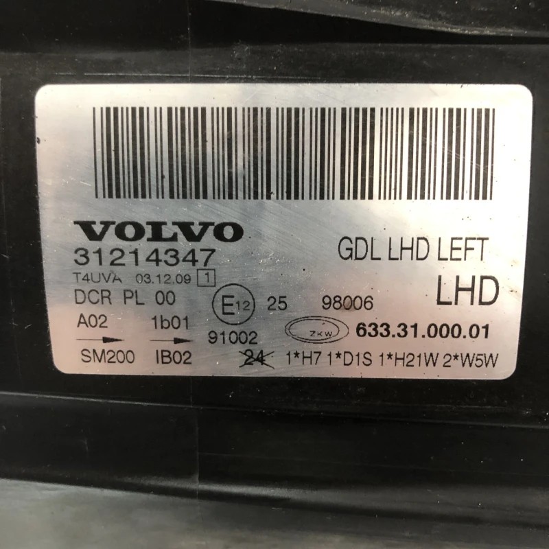 Far stanga xenon Europa / Volvo V70 V70 2010 / Caroserie, oglinzi si faruri