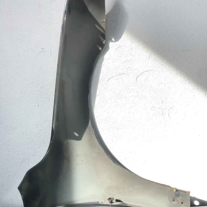 Aripa stanga fata / Volvo V70 V70 2010 / Caroserie, oglinzi si faruri