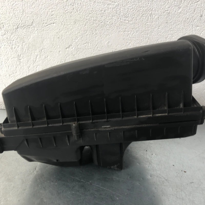 Carcasa filtru aer / Volvo V70 V70 2010 / Motor, racire si evacuare