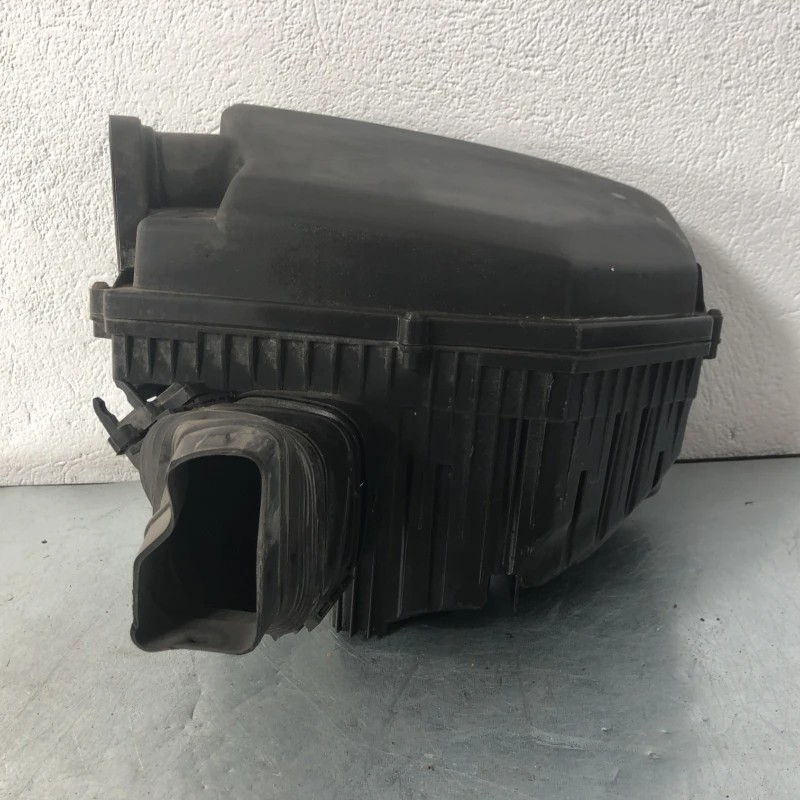 Carcasa filtru aer / Volvo V70 V70 2010 / Motor, racire si evacuare