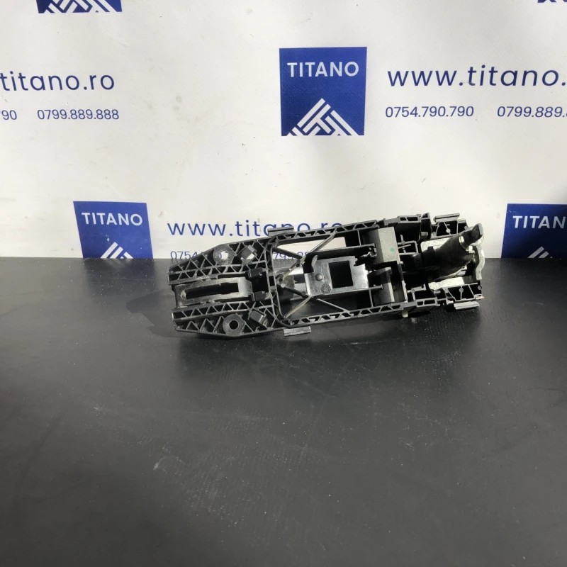 Maner usa stanga fata / Seat Alhambra 7N 2012 / Caroserie, oglinzi si faruri