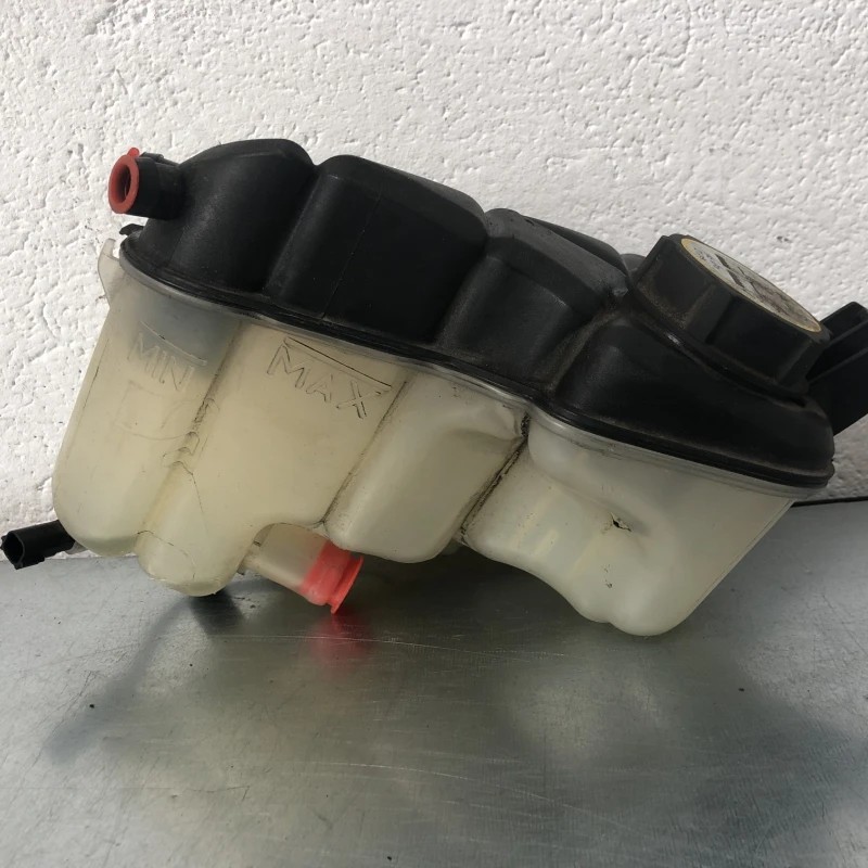 Vas expansiune / Volvo V70 V70 2010 / Motor, racire si evacuare