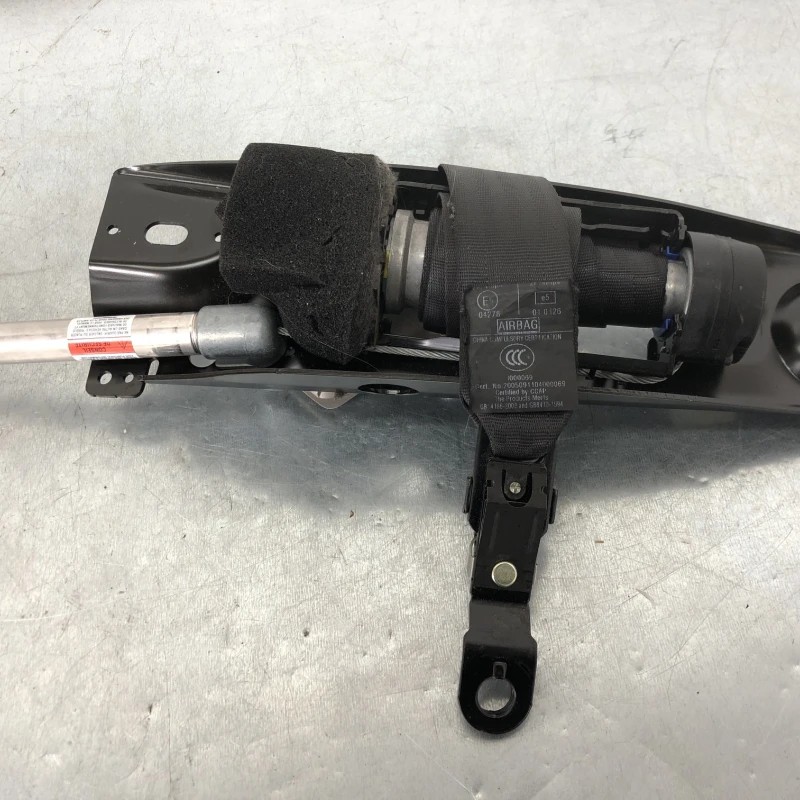 Centura dreapta fata / Volvo V70 V70 2010 / Interior