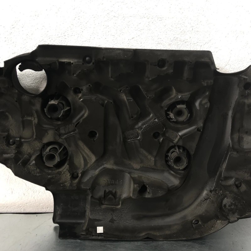 Capac motor / Volvo V70 V70 2010 / Motor, racire si evacuare