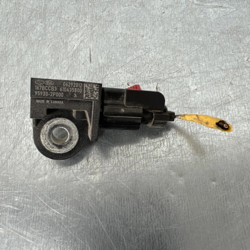 Senzor impact / Kia Sorento Sorento 2013 / Audio si electronice
