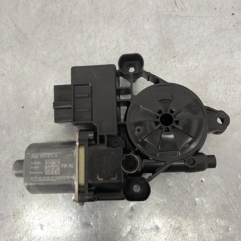 Motoras geam dreapta spate Skoda Octavia 3 5E 2014