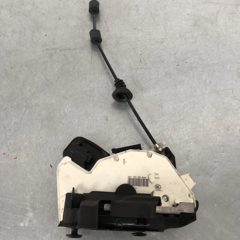 Iala broasca usa dreapta spate Skoda Octavia 3 5E 2014